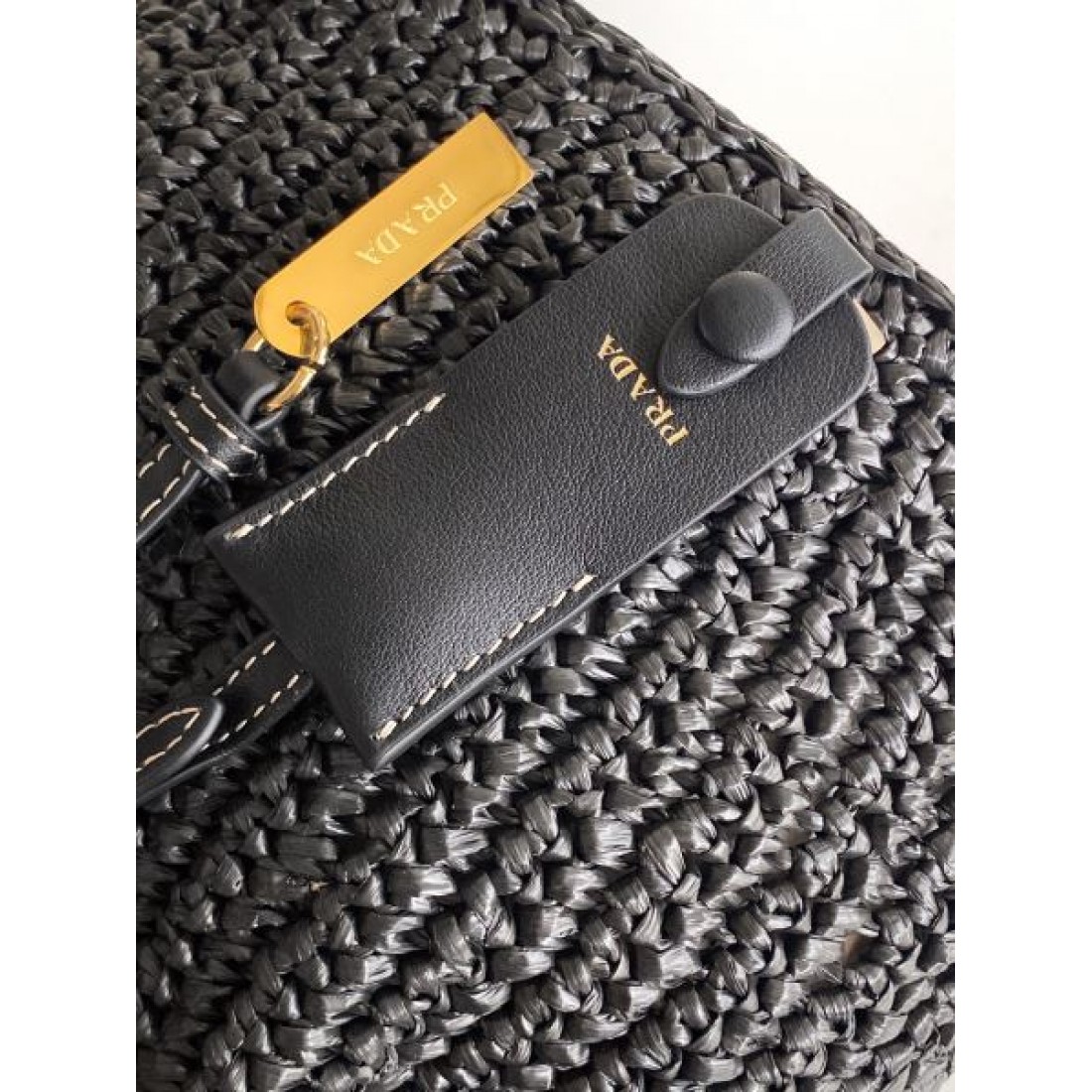 かご編み バケット巾着デザイン トップハンドル付き PRADA プラダ コピー バッグ カジュアル通勤リゾート対応 人気シリーズ