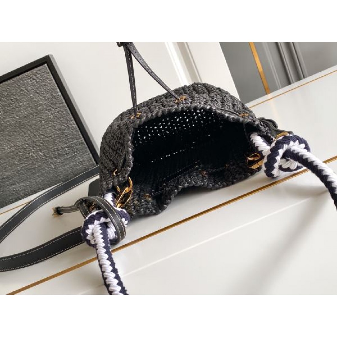 かご編み バケット巾着デザイン トップハンドル付き PRADA プラダ コピー バッグ カジュアル通勤リゾート対応 人気シリーズ