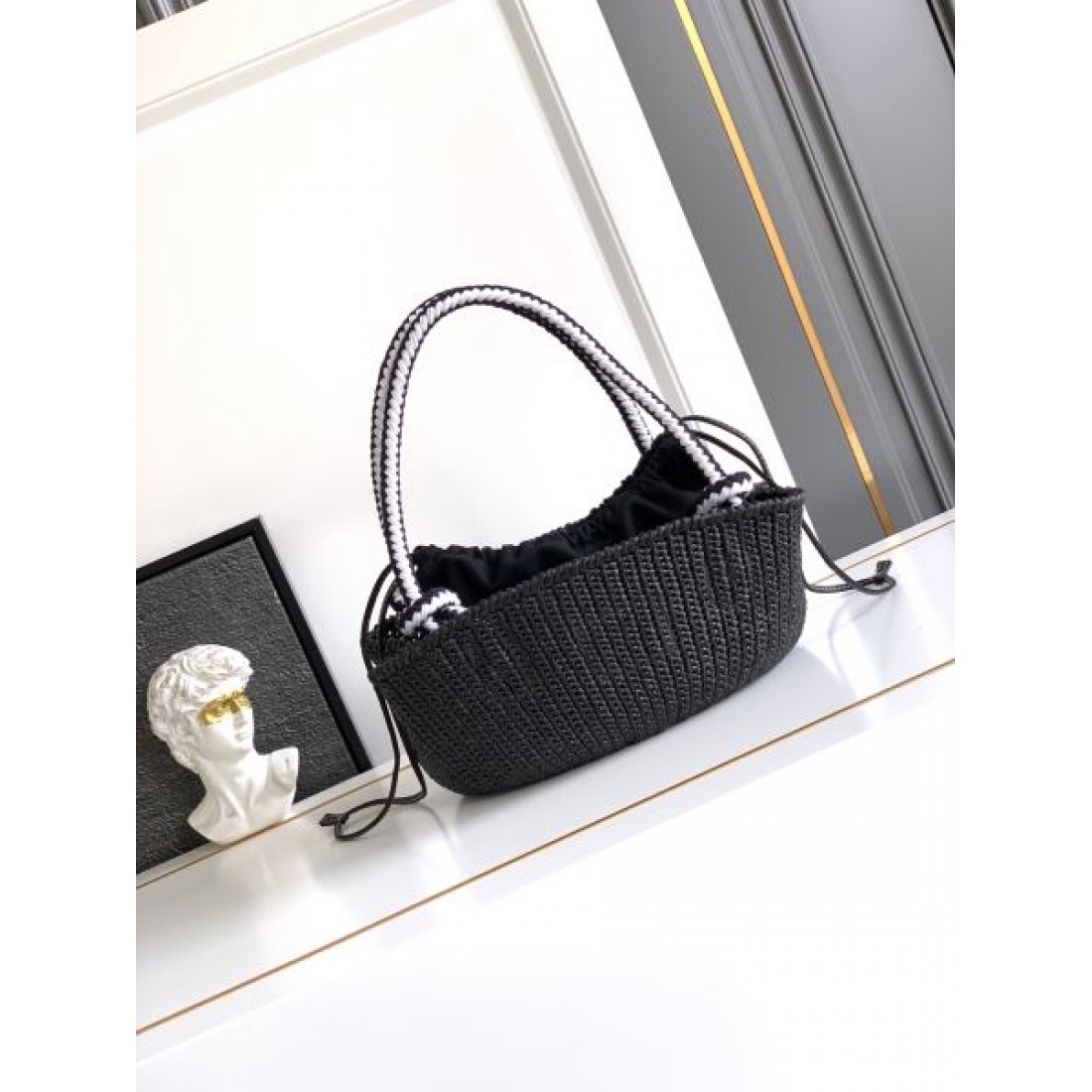 ストロー編み レディース 巾着インナー付き 2WAYハンドル PRADA プラダ コピー バッグ 夏コレクション 軽量カジュアル 上品スタイル