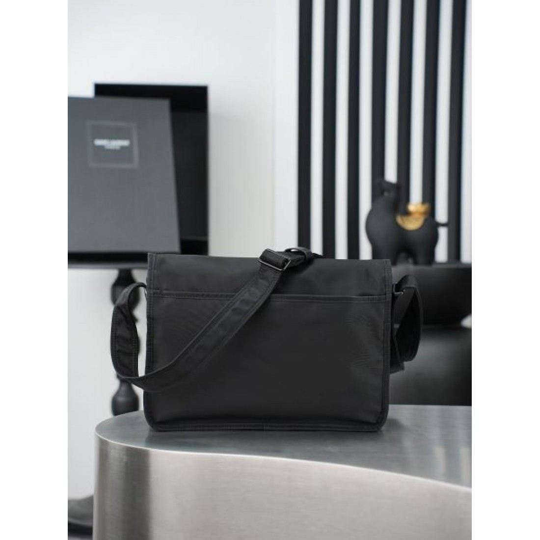 2026SS YSL クロスボデ ミニマルフラップショルダー SAINT LAURENT サンローラン コピー バッグ モードベーシック デイリー主力