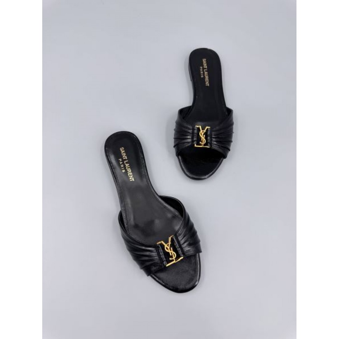 ラグジュアリー プレミアムデザイン リゾートスタイル YSL サンローラン コピー サンダル 上品
