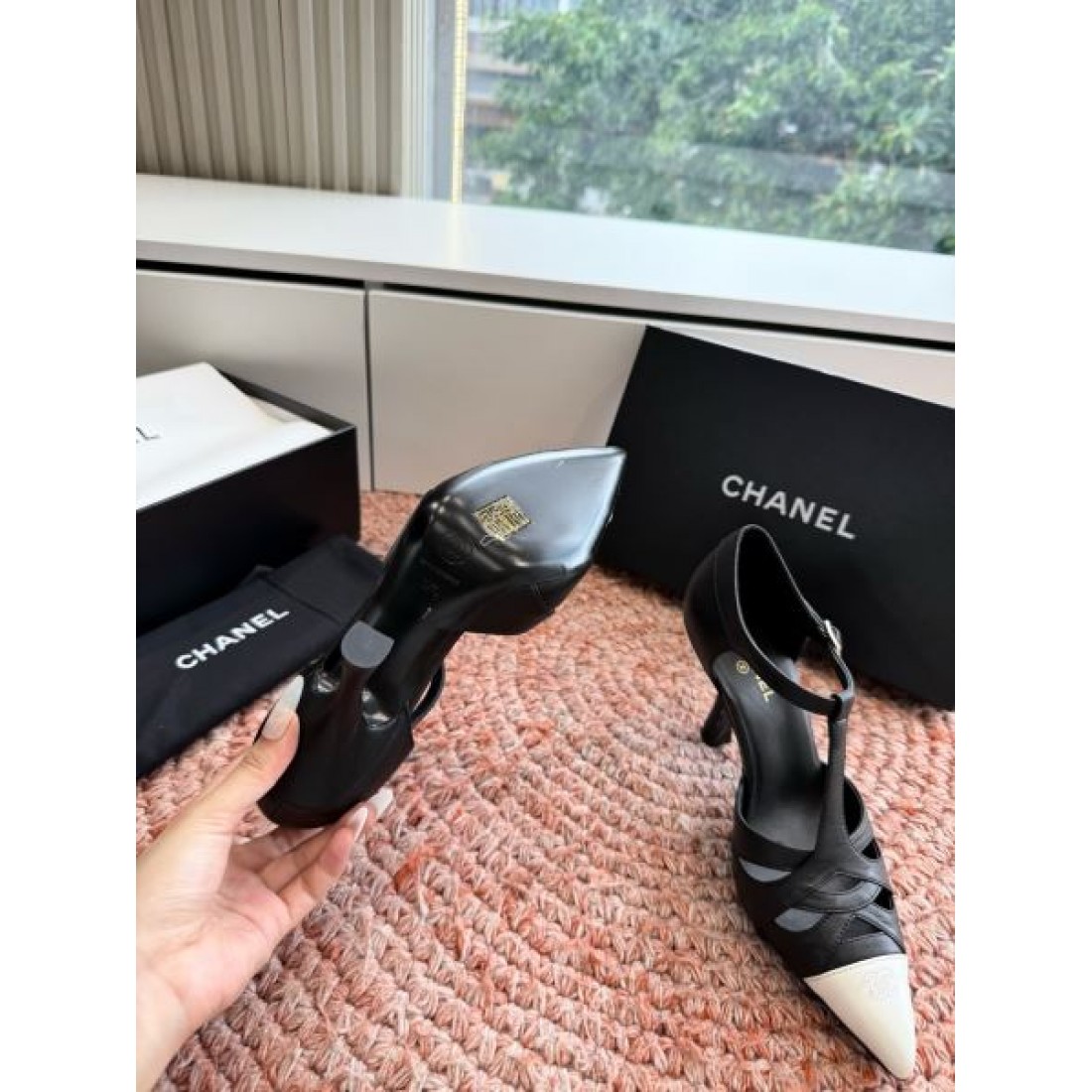 Tストラップ パンプス エレガント ラグジュアリースタイル CHANEL シャネル コピー ハイヒール 上質コレクション