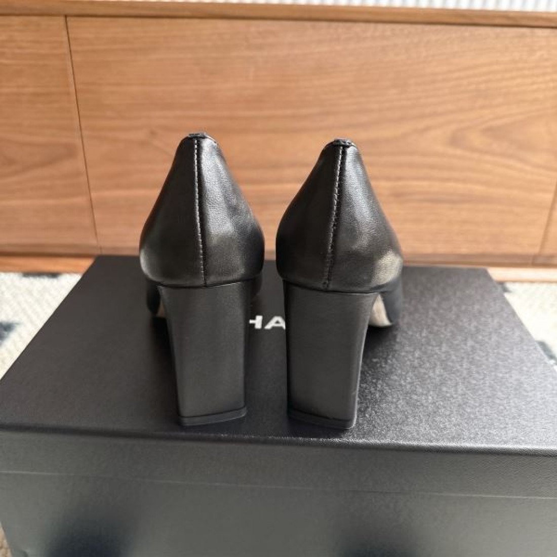 メタルキャップトゥ スリングバック ハイヒール ラグジュアリー CHANEL シャネル コピー パンプス 定番 エレガント