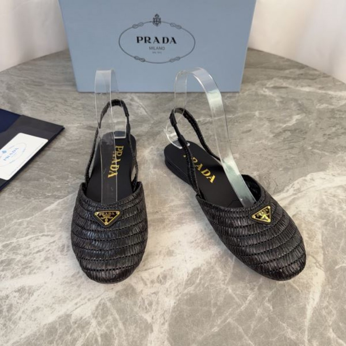 2026SS 軽量スリングデザイン 海外ファッション 人気アイテム PRADA プラダ コピー パンプス レディースサンダル風