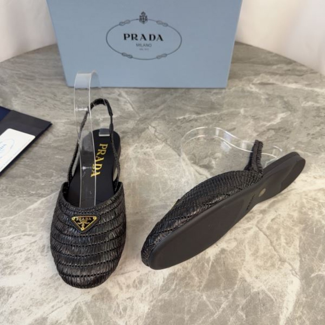 2026SS 軽量スリングデザイン 海外ファッション 人気アイテム PRADA プラダ コピー パンプス レディースサンダル風