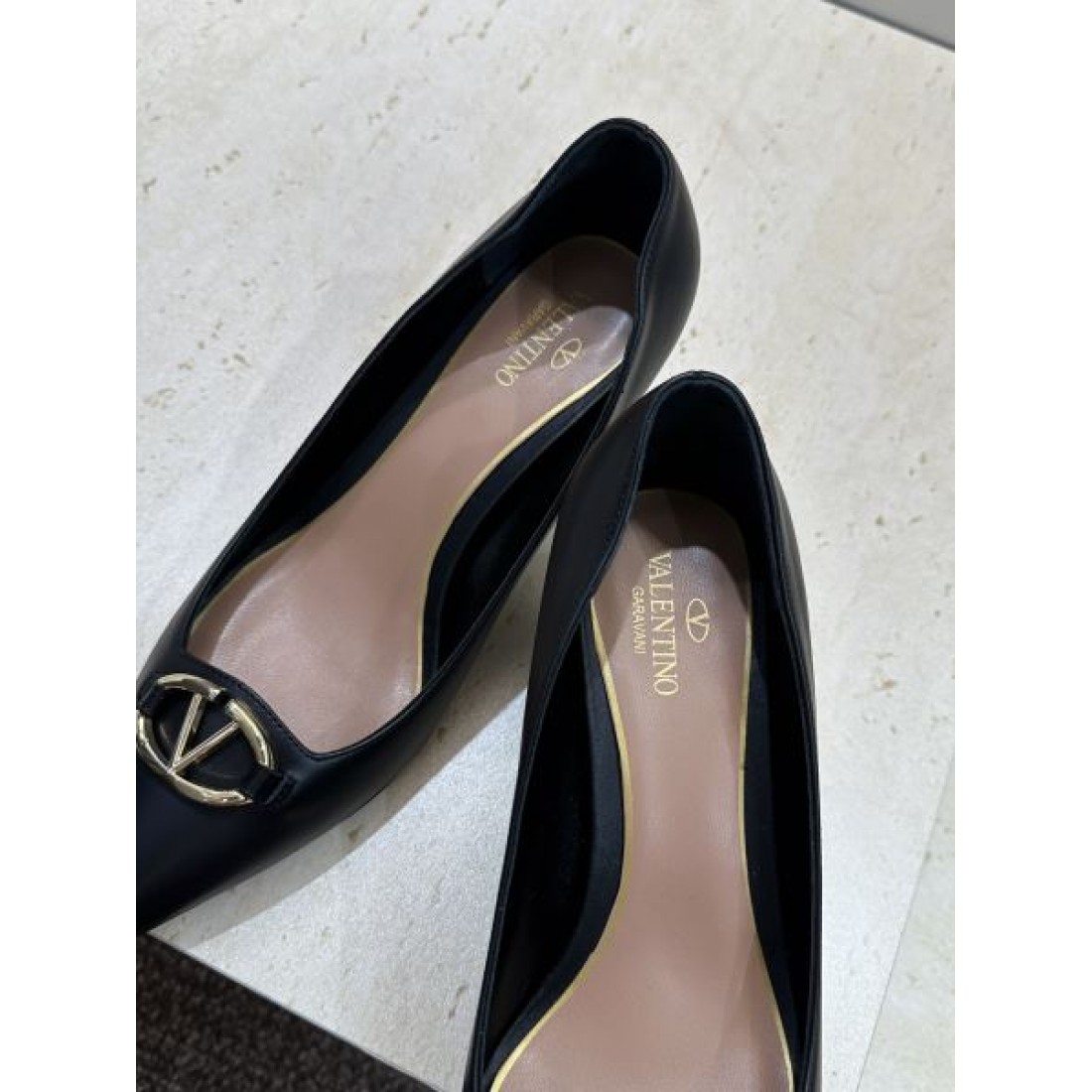 Vロゴフロントメタル デイリーエレガンス モードスタイル VALENTINO ヴァレンティノ コピー レディースヒール