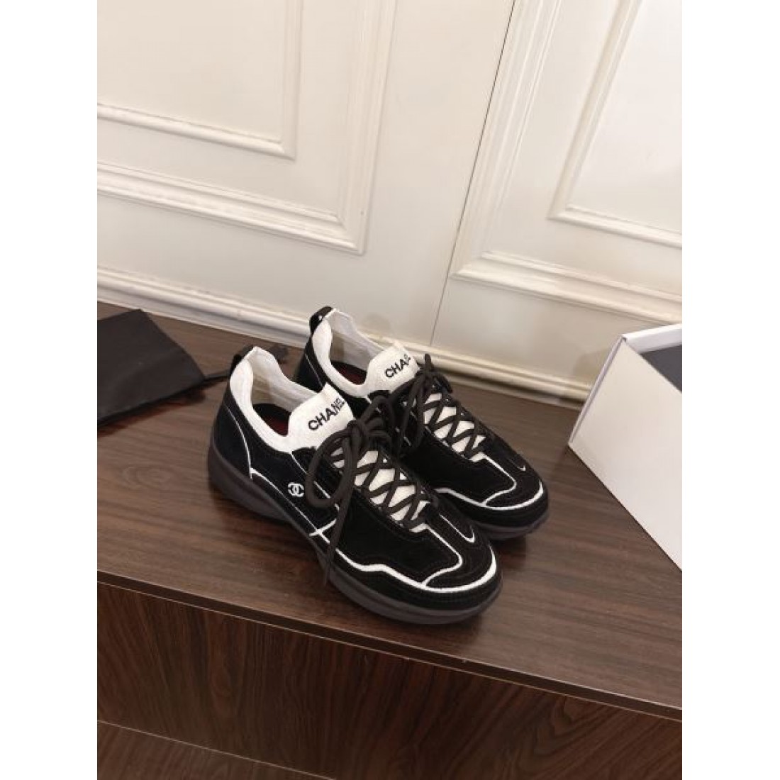 立体ラインデザイン 快適フィット デイリーコーデ CHANEL シャネル コピー ローカットスニーカー 通勤お出かけ対応