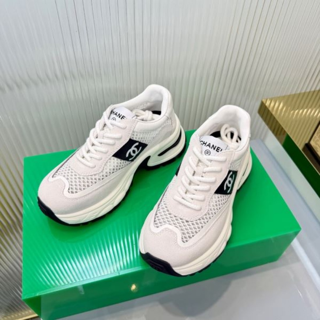 2026春夏新作 メッシュ切替 厚底ソール レースアップ仕様 CHANEL シャネル コピー スニーカー 快適フィット お出かけ人気モデル