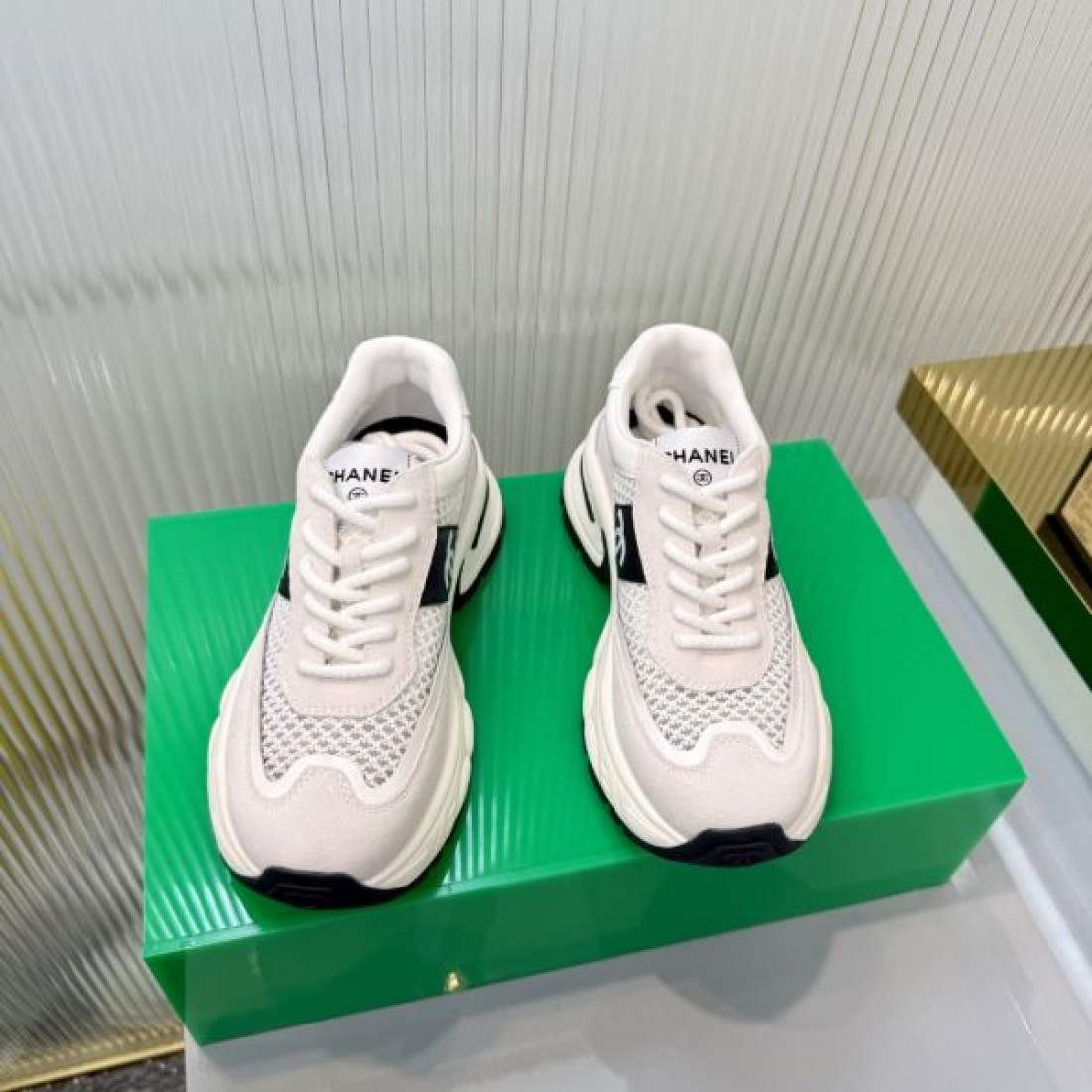 2026春夏新作 メッシュ切替 厚底ソール レースアップ仕様 CHANEL シャネル コピー スニーカー 快適フィット お出かけ人気モデル