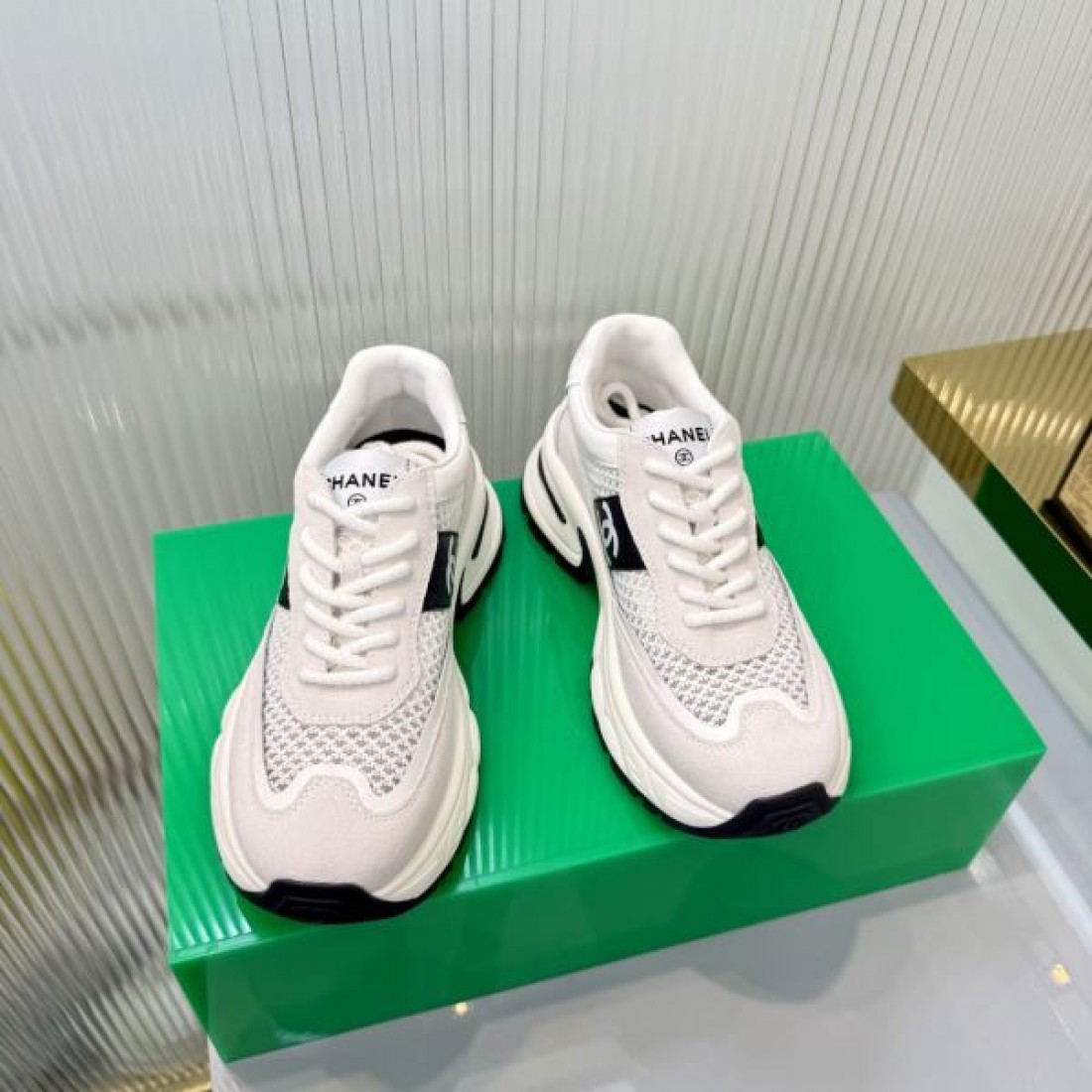 2026春夏新作 メッシュ切替 厚底ソール レースアップ仕様 CHANEL シャネル コピー スニーカー 快適フィット お出かけ人気モデル