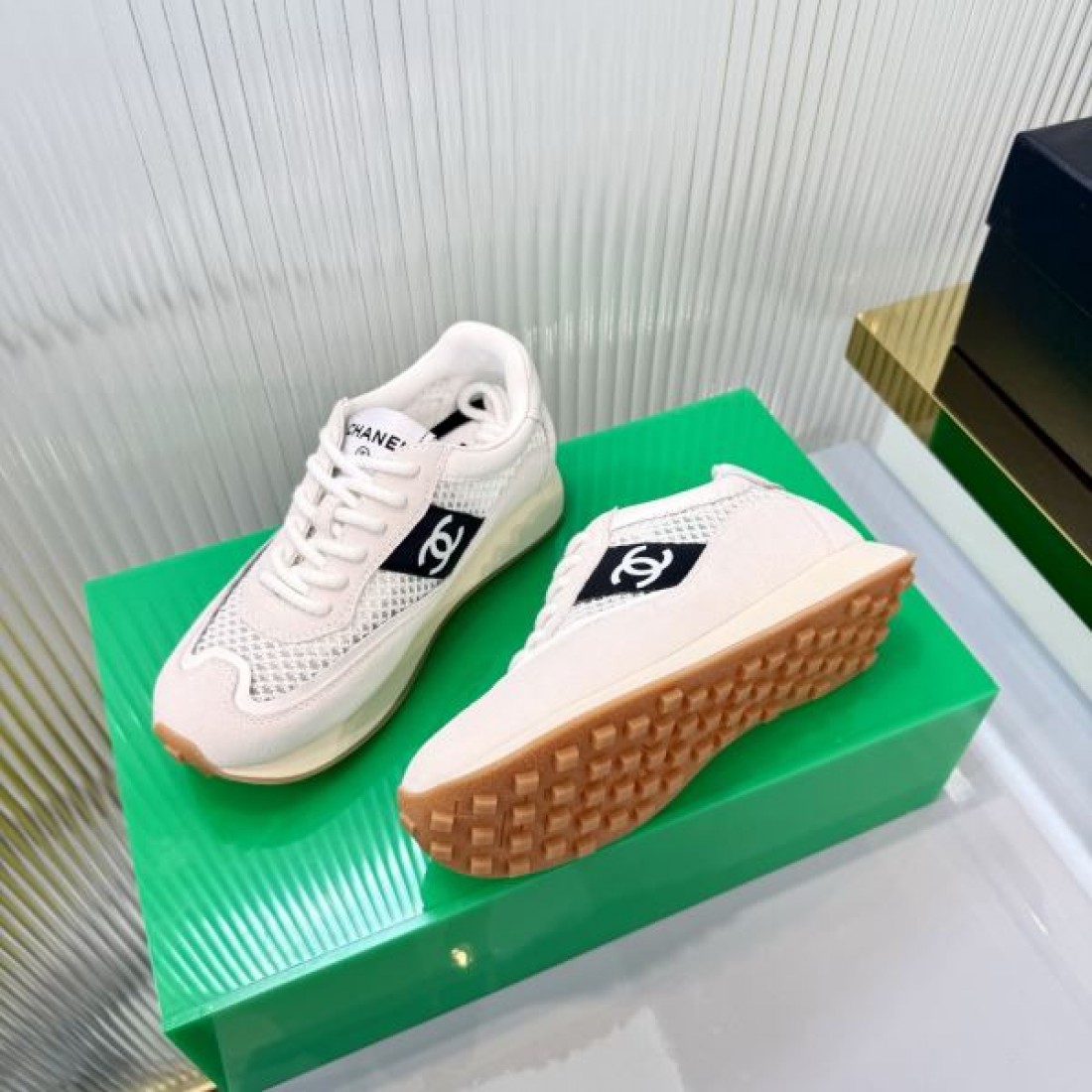 通気性のあるデザイン 厚みソール デイリーコーデ CHANEL シャネル コピー カジュアルスニーカー お出かけ好評アイテム