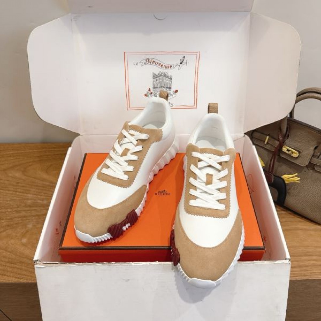 バイカラー切替 軽量ソール デイリーコーデ対応 HERMES エルメス コピー カジュアルスニーカー きれいめスポーティ