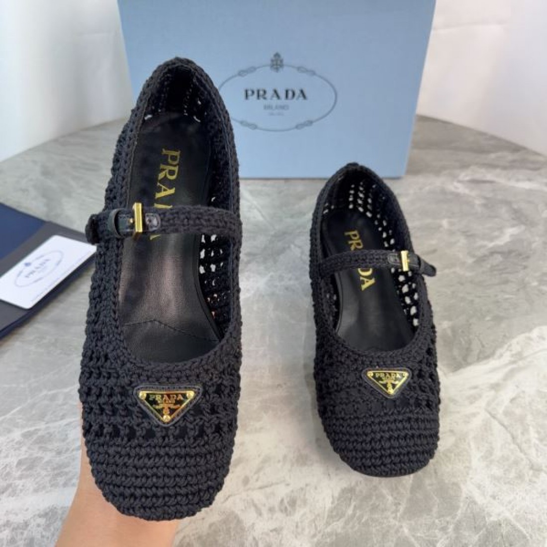2026春夏新作 透かし編みデザイン 軽やかな履き心地 PRADA プラダ コピー メッシュローファー 通勤お出かけ人気