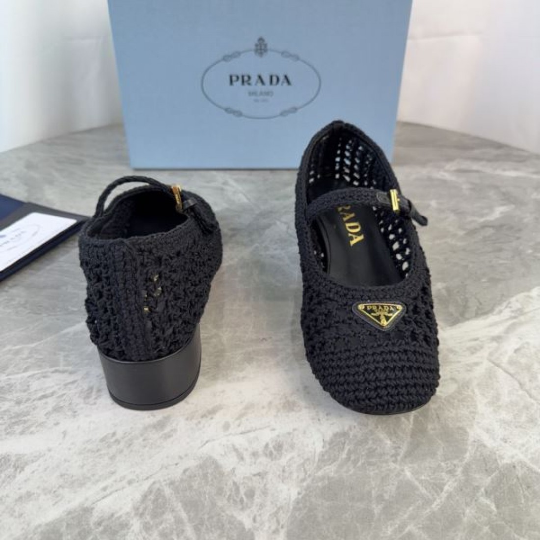 2026春夏新作 透かし編みデザイン 軽やかな履き心地 PRADA プラダ コピー メッシュローファー 通勤お出かけ人気