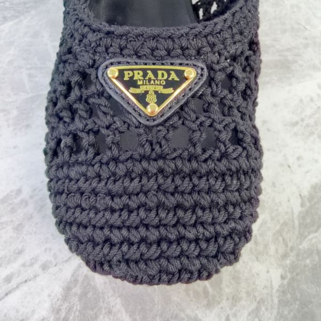 2026春夏新作 透かし編みデザイン 軽やかな履き心地 PRADA プラダ コピー メッシュローファー 通勤お出かけ人気