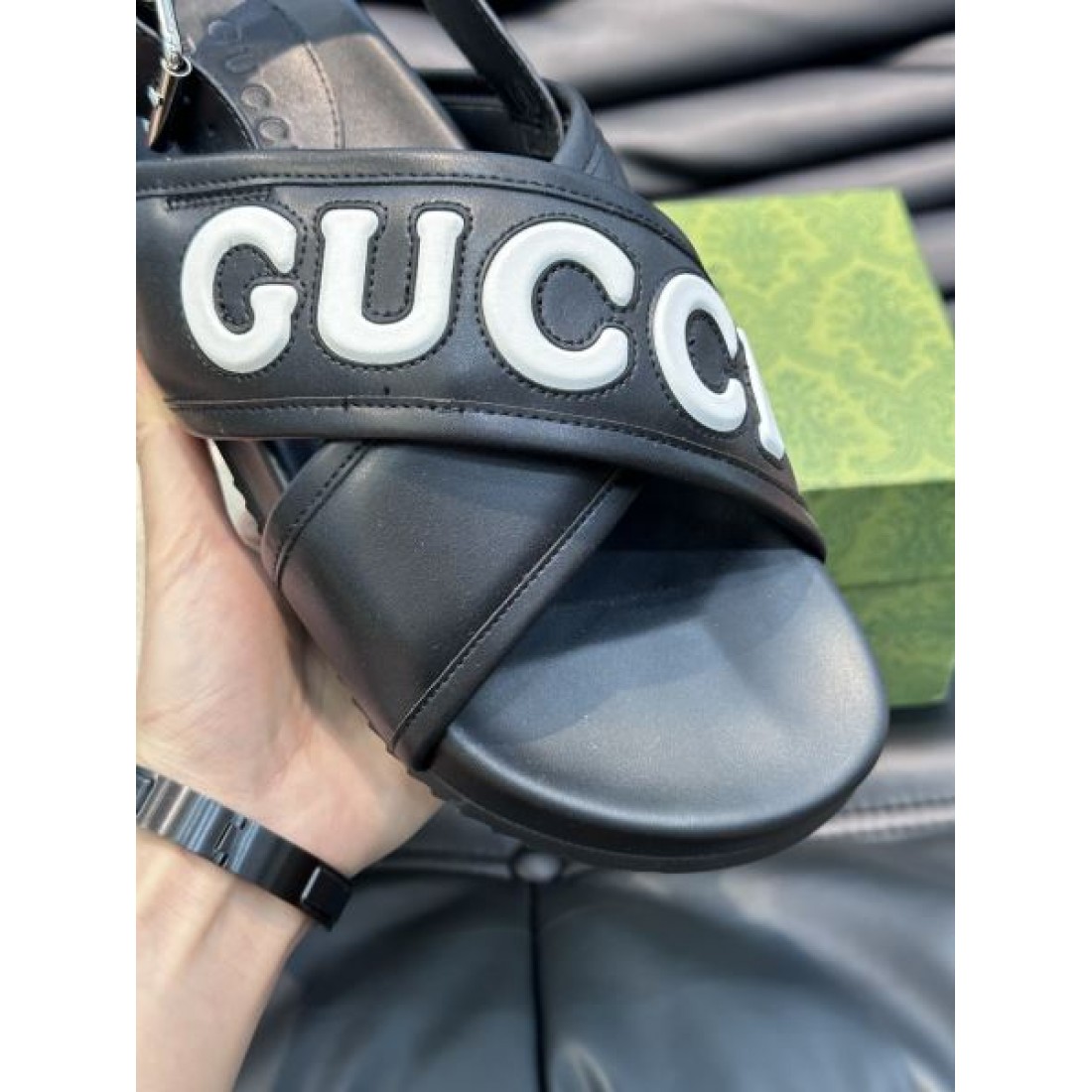 ビッグレタリング クロスストラップ バックベルト GUCCI グッチ コピー サンダル 新作モデル 売れ筋本命