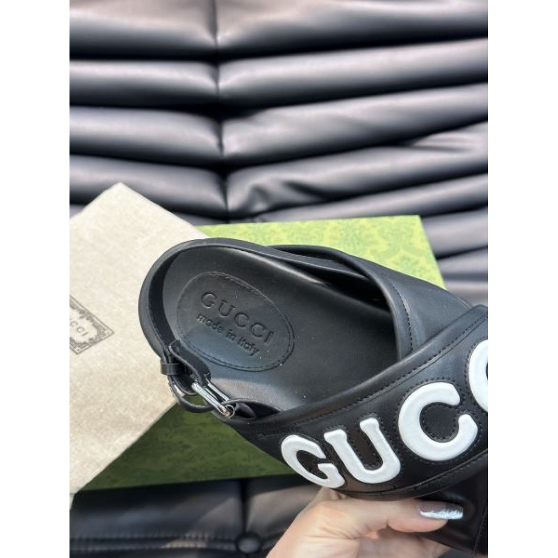 ビッグレタリング クロスストラップ バックベルト GUCCI グッチ コピー サンダル 新作モデル 売れ筋本命