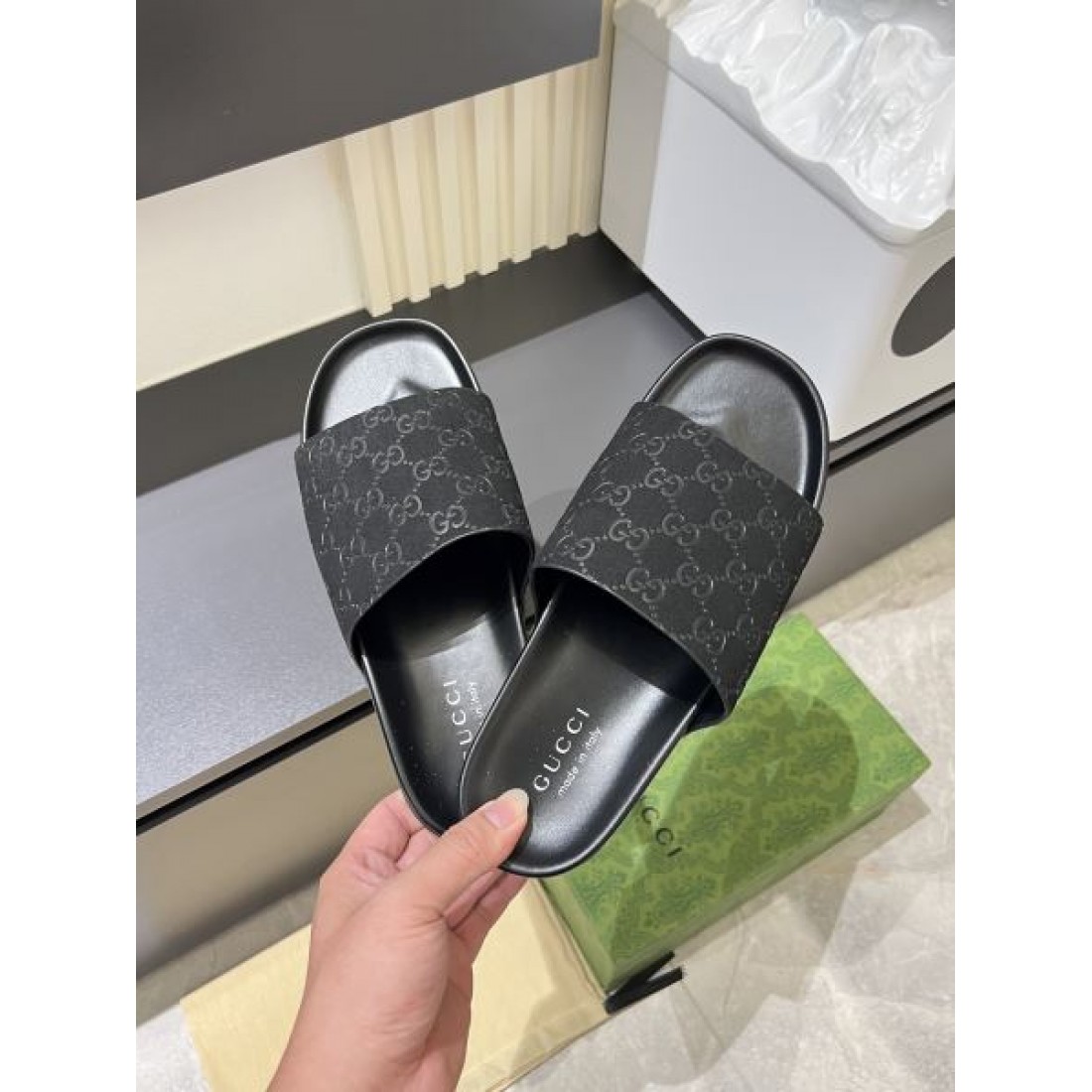 GGモノグラム総柄 ワイドバンド 安定感フォルム GUCCI グッチ コピー スライドサンダル 今季注目 売れ筋更新
