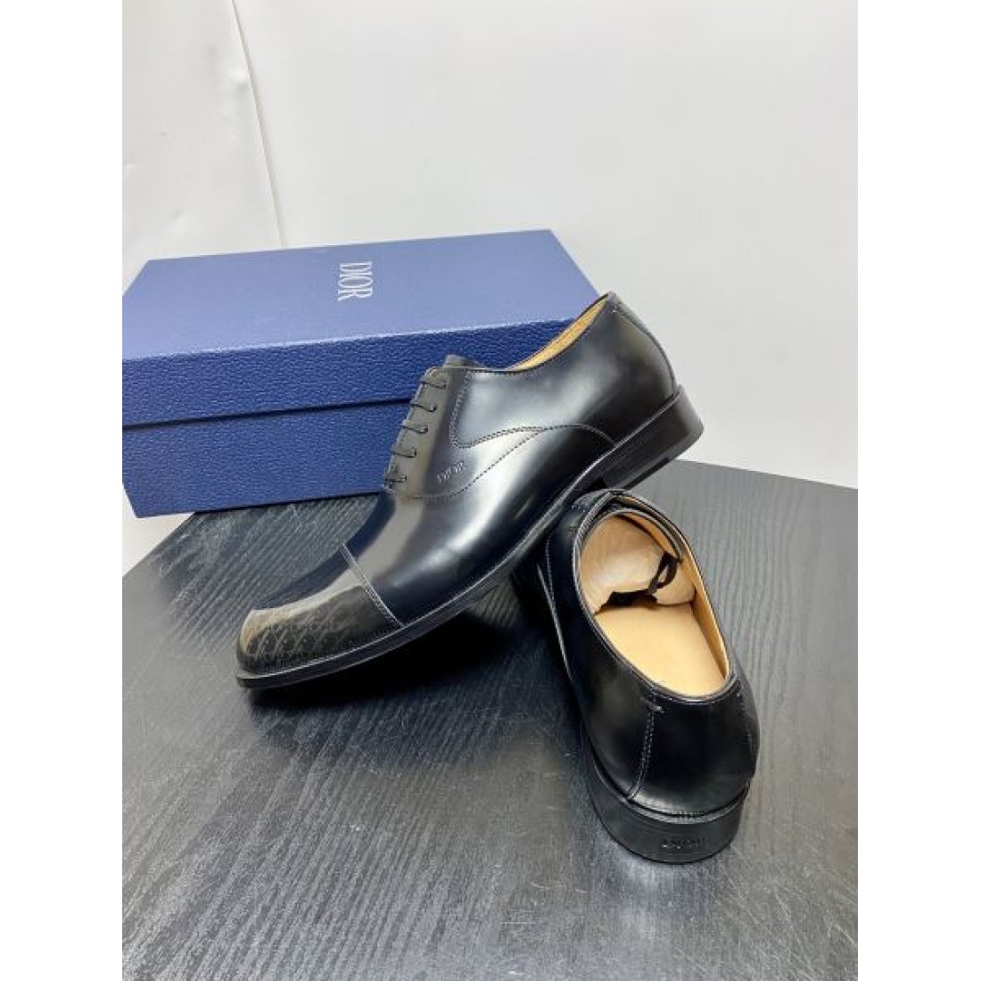 ストレートチップ シャープフォルム プレーンアッパー DIOR ディオール コピー ビジネスシューズ 上品な足元 クラシックシューズ