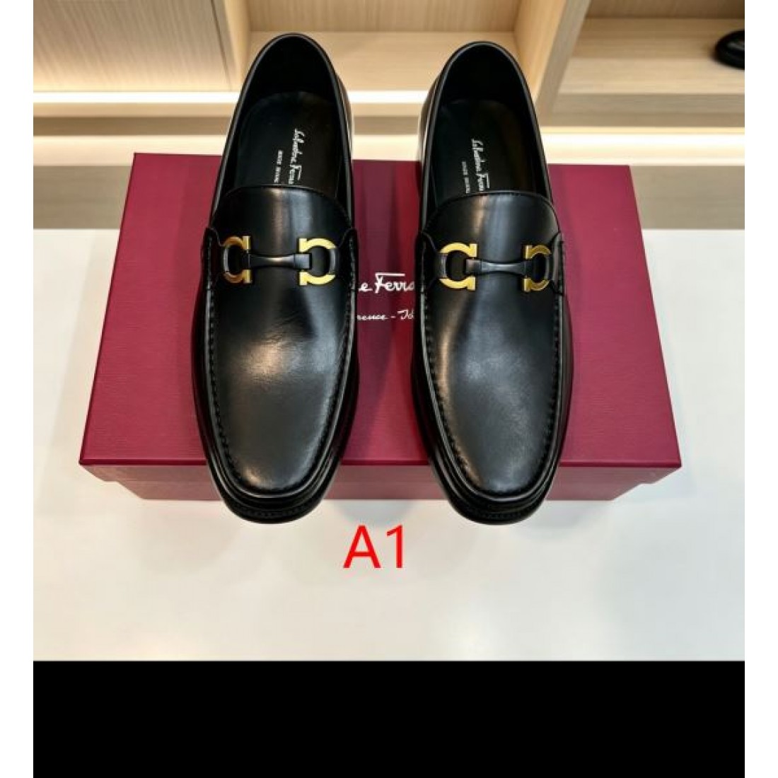 モカシン構造 メタルアクセント 滑らかなレザー感 FERRAGAMO フェラガモ コピー ビジネスシューズ 丁寧な仕立て