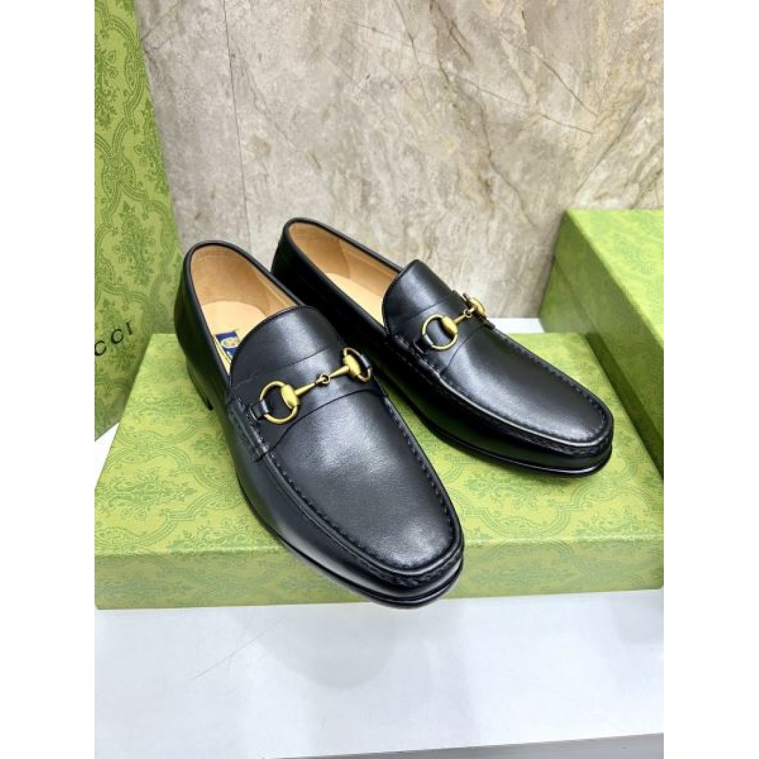 ホースビットローファー メタルパーツ イタリアンクラシック GUCCI グッチ コピー ビジネスシューズ アイコンモデル 紳士スタイル
