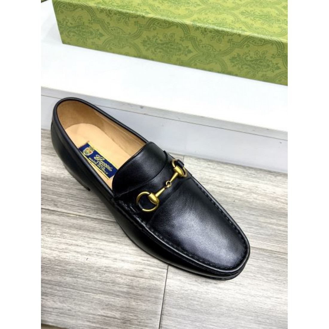 ホースビットローファー メタルパーツ イタリアンクラシック GUCCI グッチ コピー ビジネスシューズ アイコンモデル 紳士スタイル