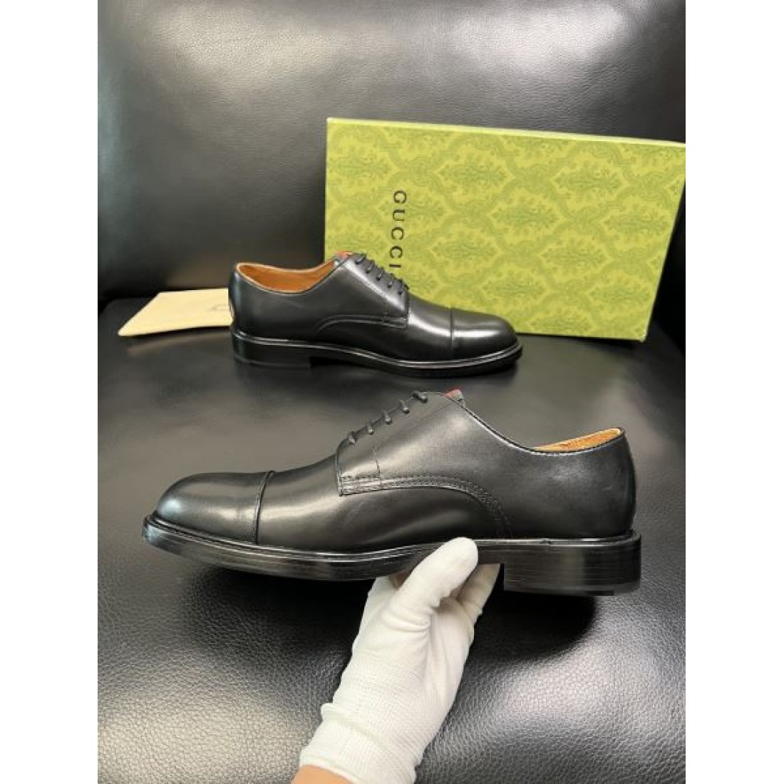 ストレートチップ レースアップデザイン レザー仕立て GUCCI グッチ コピー ビジネスシューズ 端正なフォルム ビジネススタイル