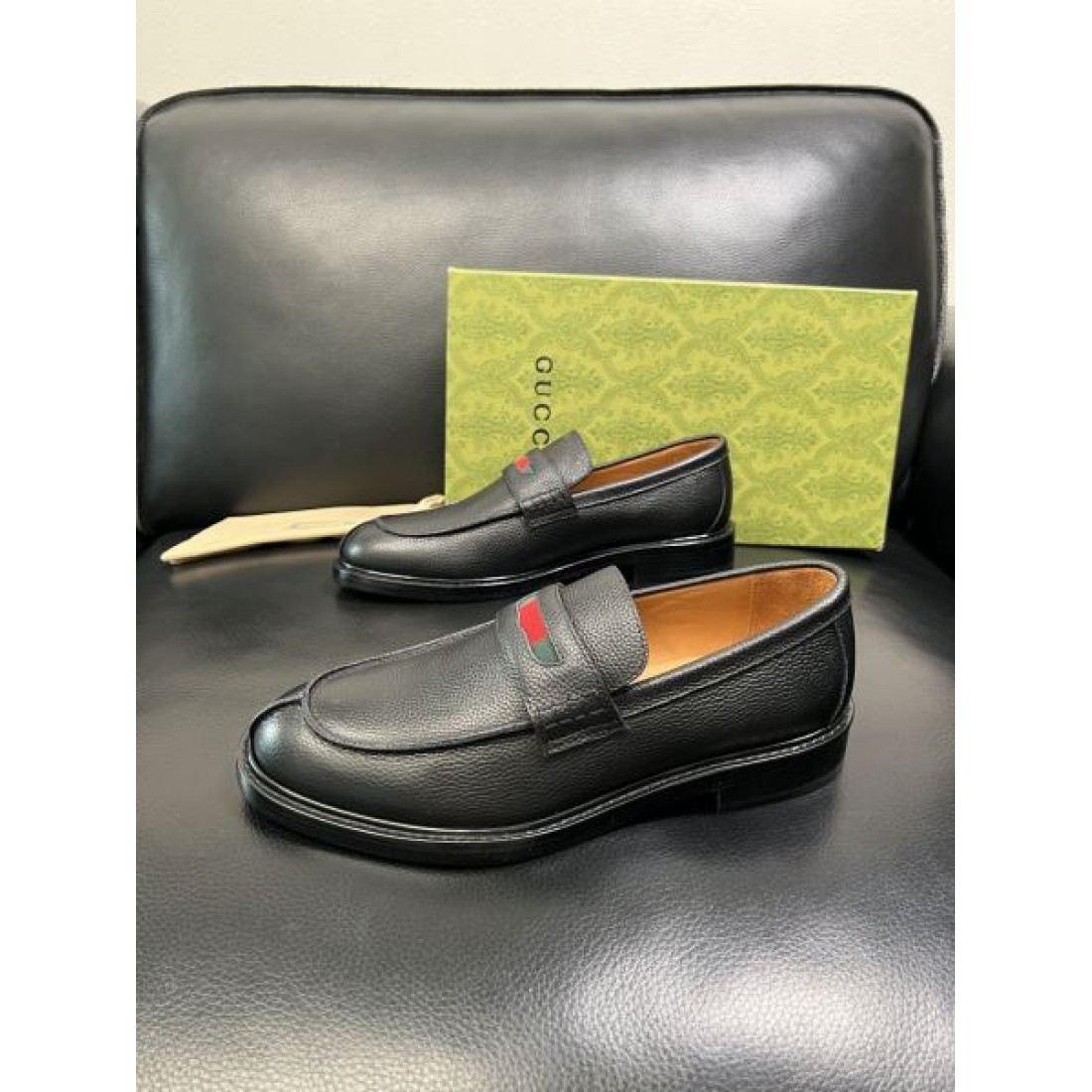 ホースビットローファー レザーアッパー クラシックデザイン GUCCI グッチ コピー ビジネスシューズ イタリアンムード 定番スタイル