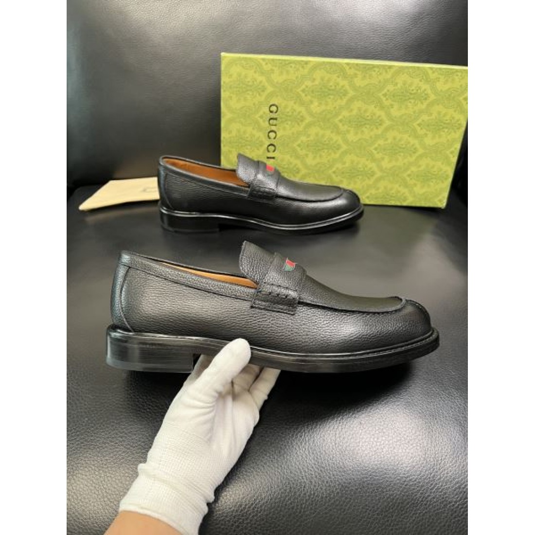 ホースビットローファー レザーアッパー クラシックデザイン GUCCI グッチ コピー ビジネスシューズ イタリアンムード 定番スタイル