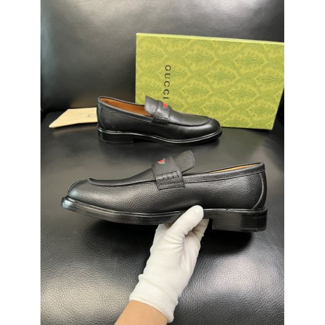 ホースビットローファー レザーアッパー クラシックデザイン GUCCI グッチ コピー ビジネスシューズ イタリアンムード 定番スタイル