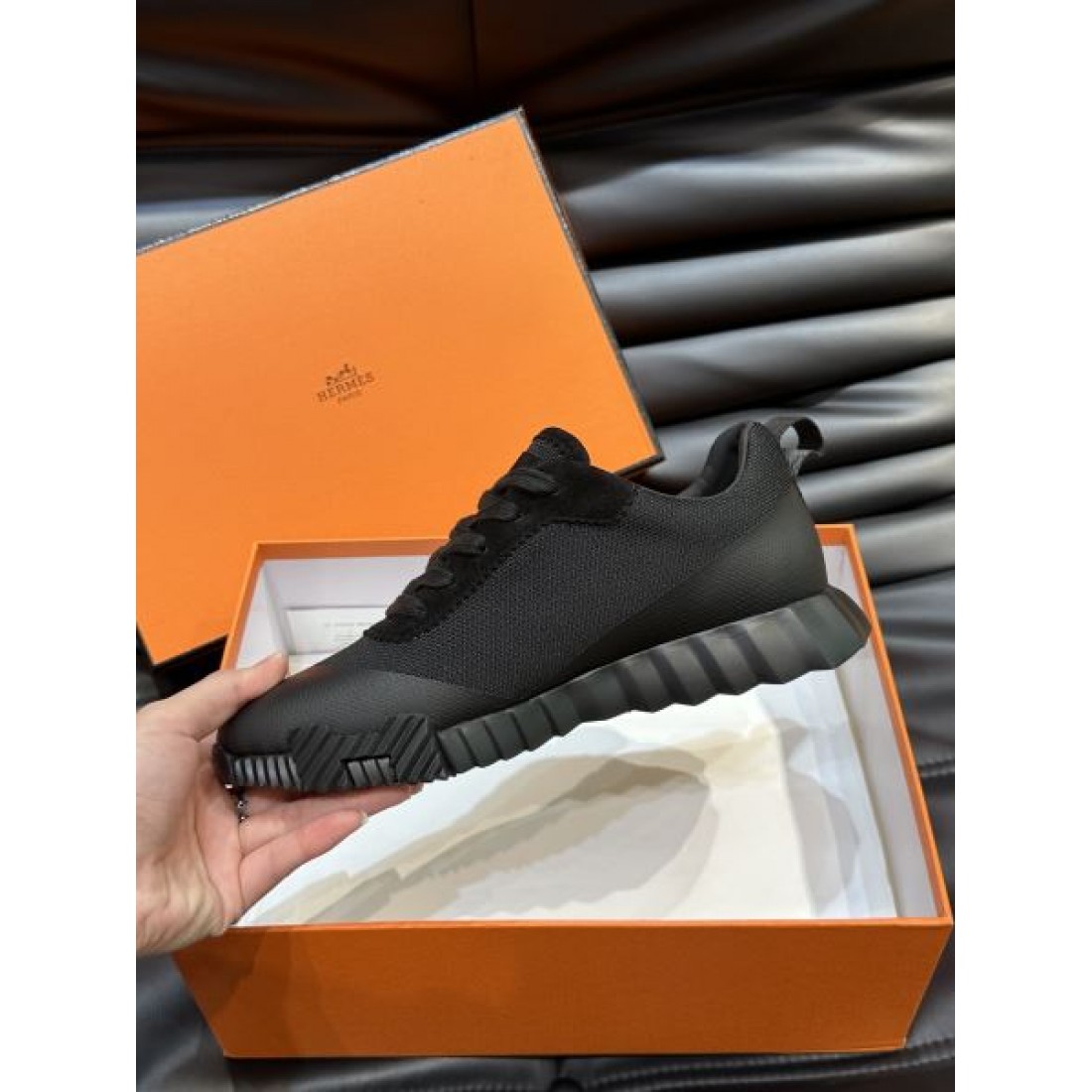 メッシュ切替 ローカット ボリュームソール HERMES エルメス コピー スニーカー スポーティーデザイン 海外人気モデル 高品質スタイル