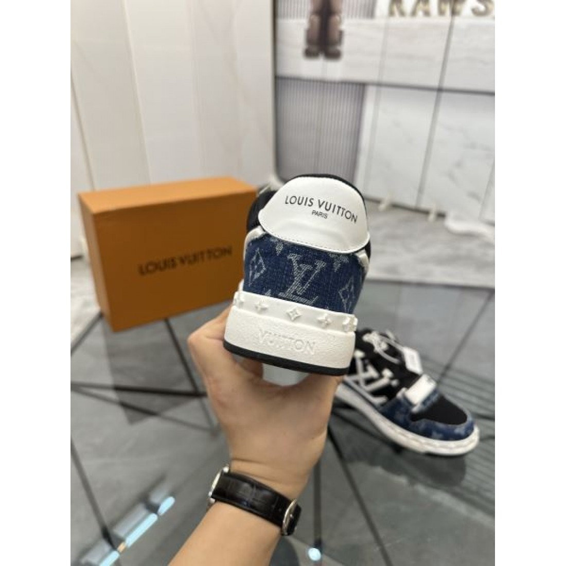デニムパターン ボリュームフォルム ラバーソール ストリートカジュアル LOUIS VUITTON ルイヴィトン コピー スニーカー 高評価モデル