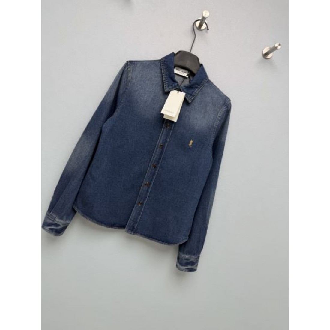 レギュラーカラー SAINT LAURENT サンローラン コピー 長袖デニムシャツ フレンチカジュアル