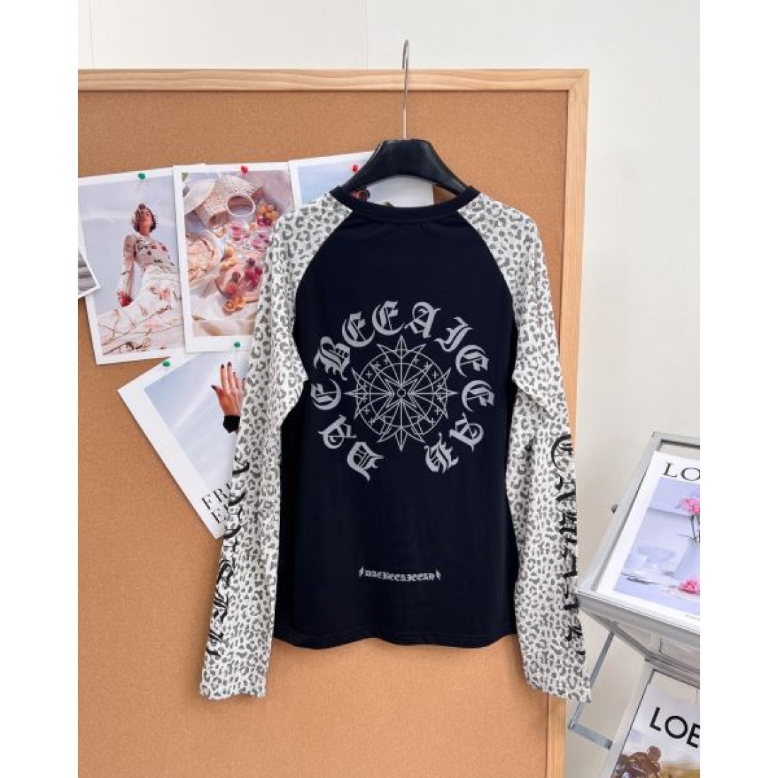 ヒョウ柄スリーブ ミニレタリング CHROME HEARTS クロムハーツ コピー ロンT ロックムード