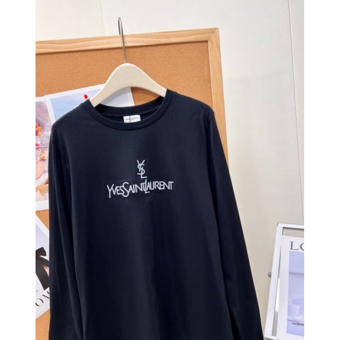 センターレタリング ミニグラフィック SAINT LAURENT サンローラン コピー 長袖Tシャツ クールレタードデザイン