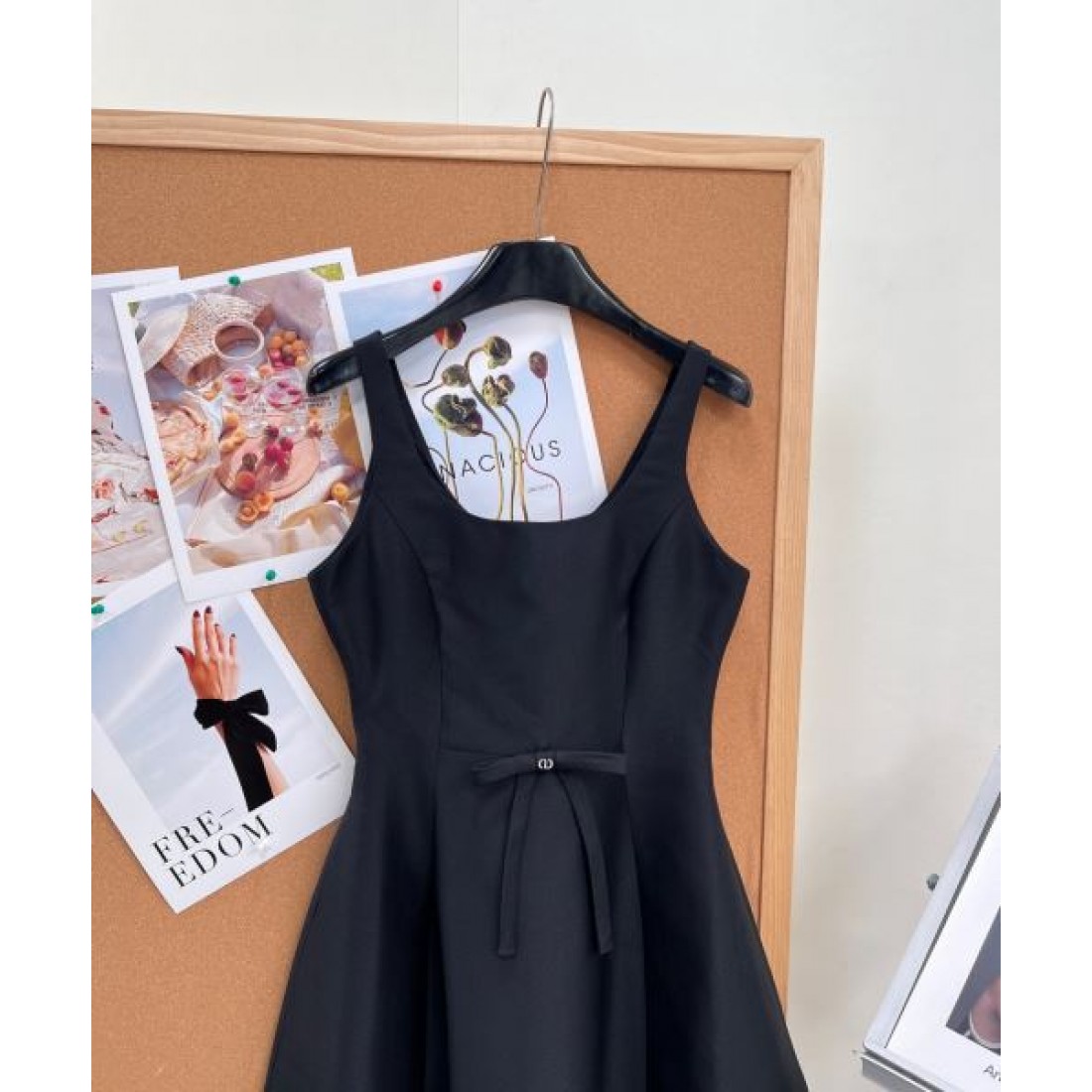 配色ヨーク ウエストリボン DIOR ディオール コピー ノースリーブワンピース フレアシルエット