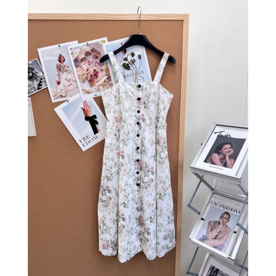 小花柄 Aライン DIOR ディオール コピー ノースリーブワンピース ロマンティックデザイン