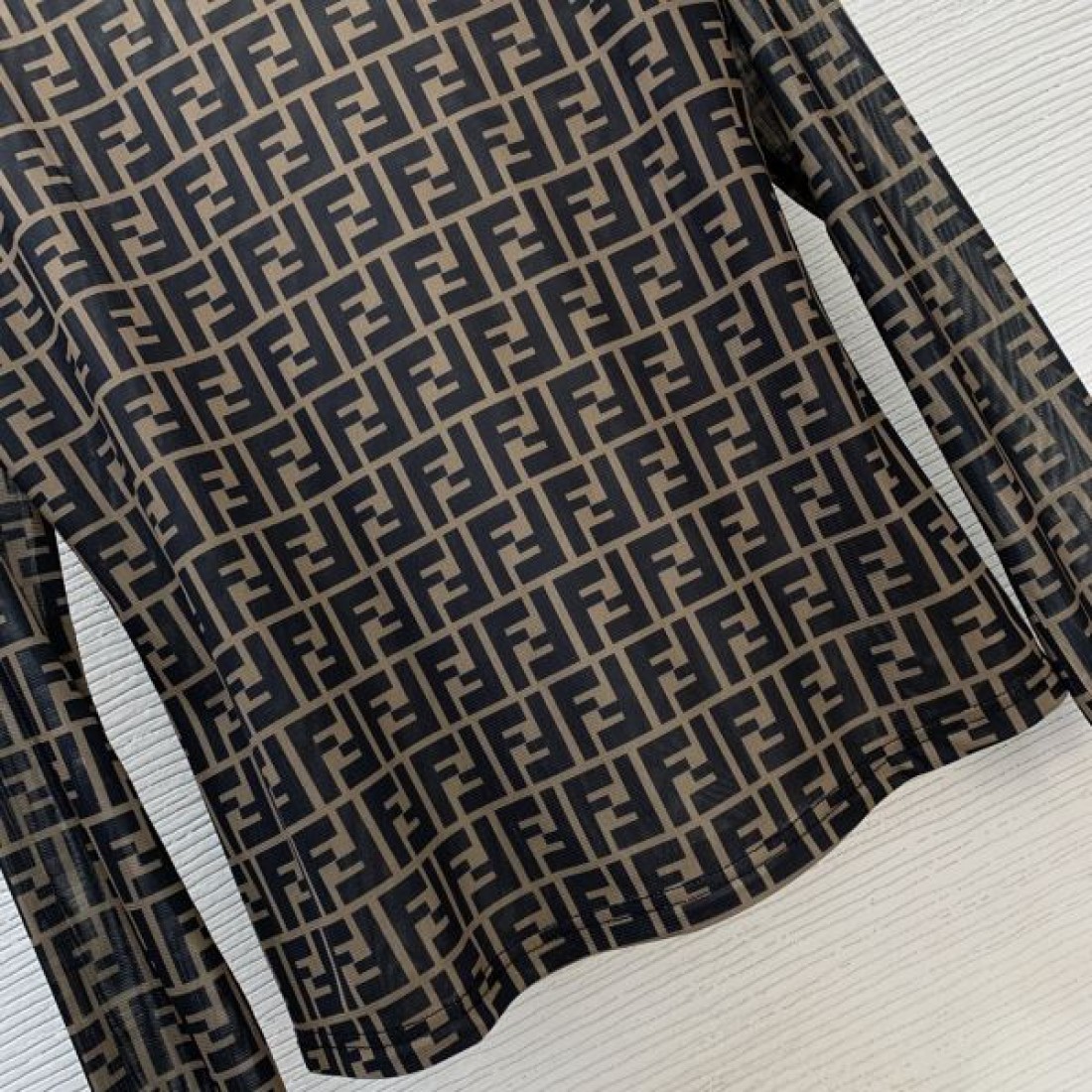 モノグラム柄 ミディスカート FENDI フェンディ コピー レディースセットアップ クラシカルスタイル