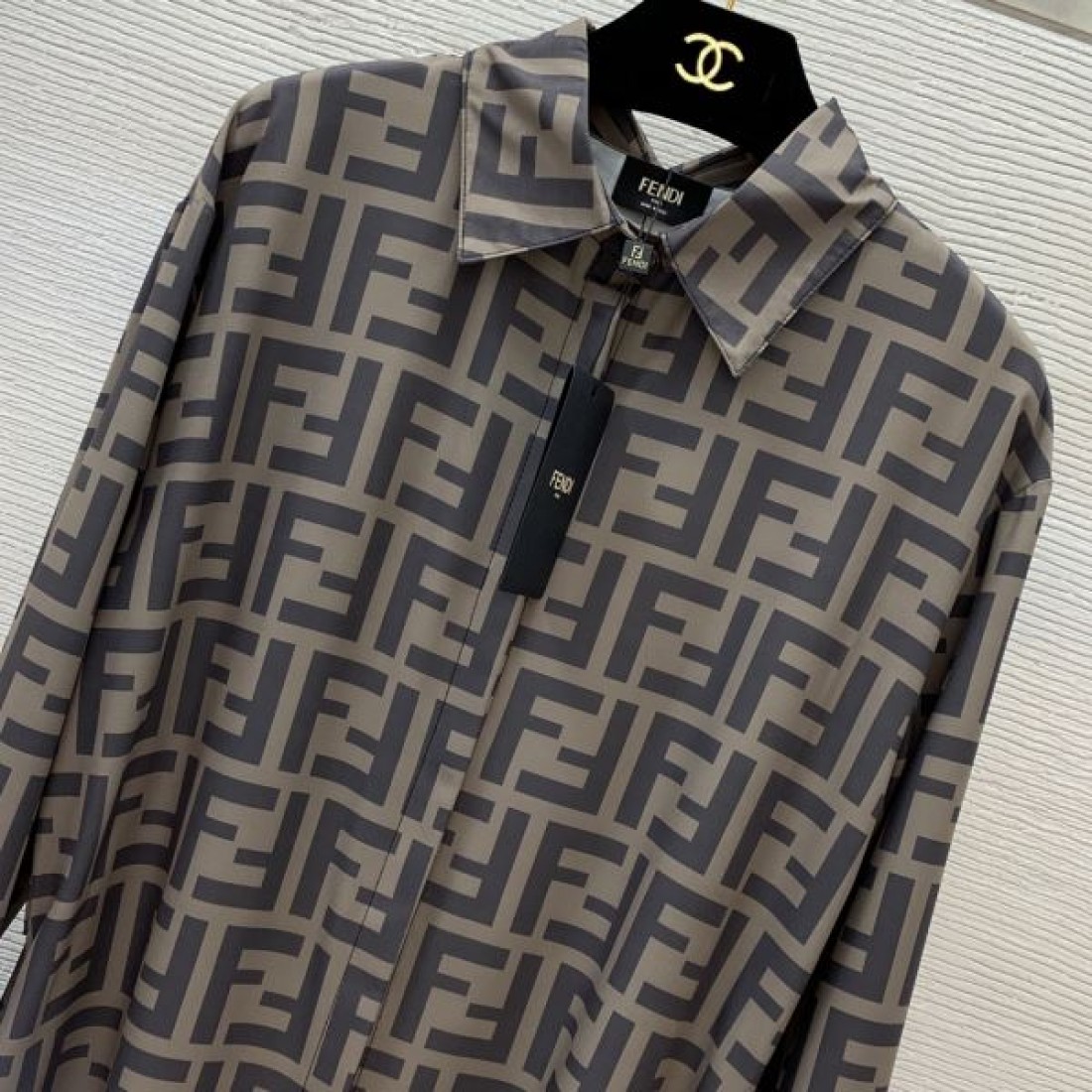 FFモノグラム ダークブラウン ウエストマーク FENDI フェンディ コピー ベルテッドワンピース クラシカルデザイン