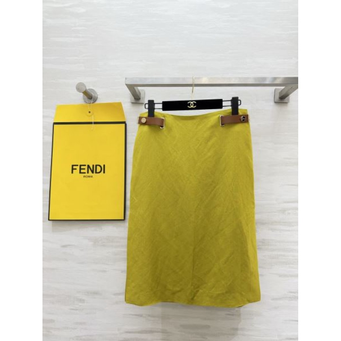 立体織柄 ハイウエスト FENDI フェンディ コピー ミディスカート エレガントシルエット