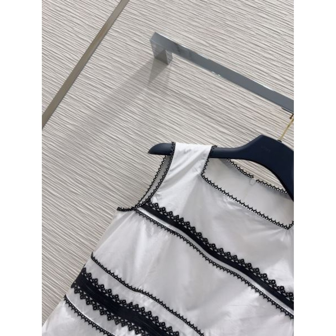 アイボリー 配色ボーダー LOUIS VUITTON ルイヴィトン コピー Aラインワンピース 都会派スタイル