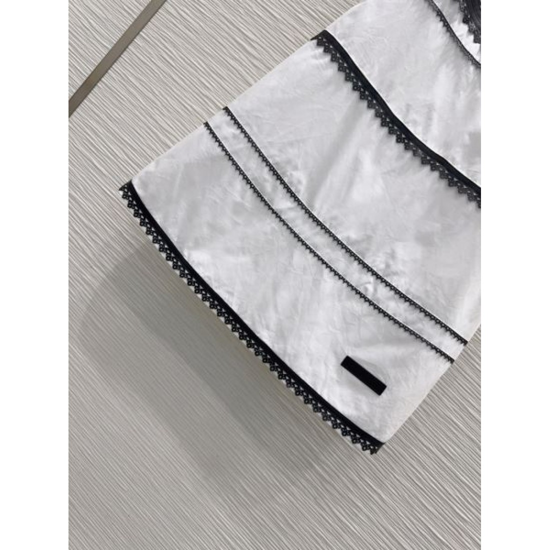 アイボリー 配色ボーダー LOUIS VUITTON ルイヴィトン コピー Aラインワンピース 都会派スタイル