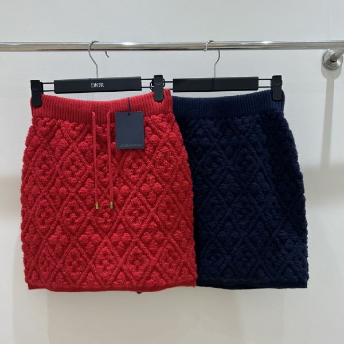 菱格子デザイン Aラインシルエット LOUIS VUITTON ルイヴィトン コピー キルティングミニスカート モードスタイル