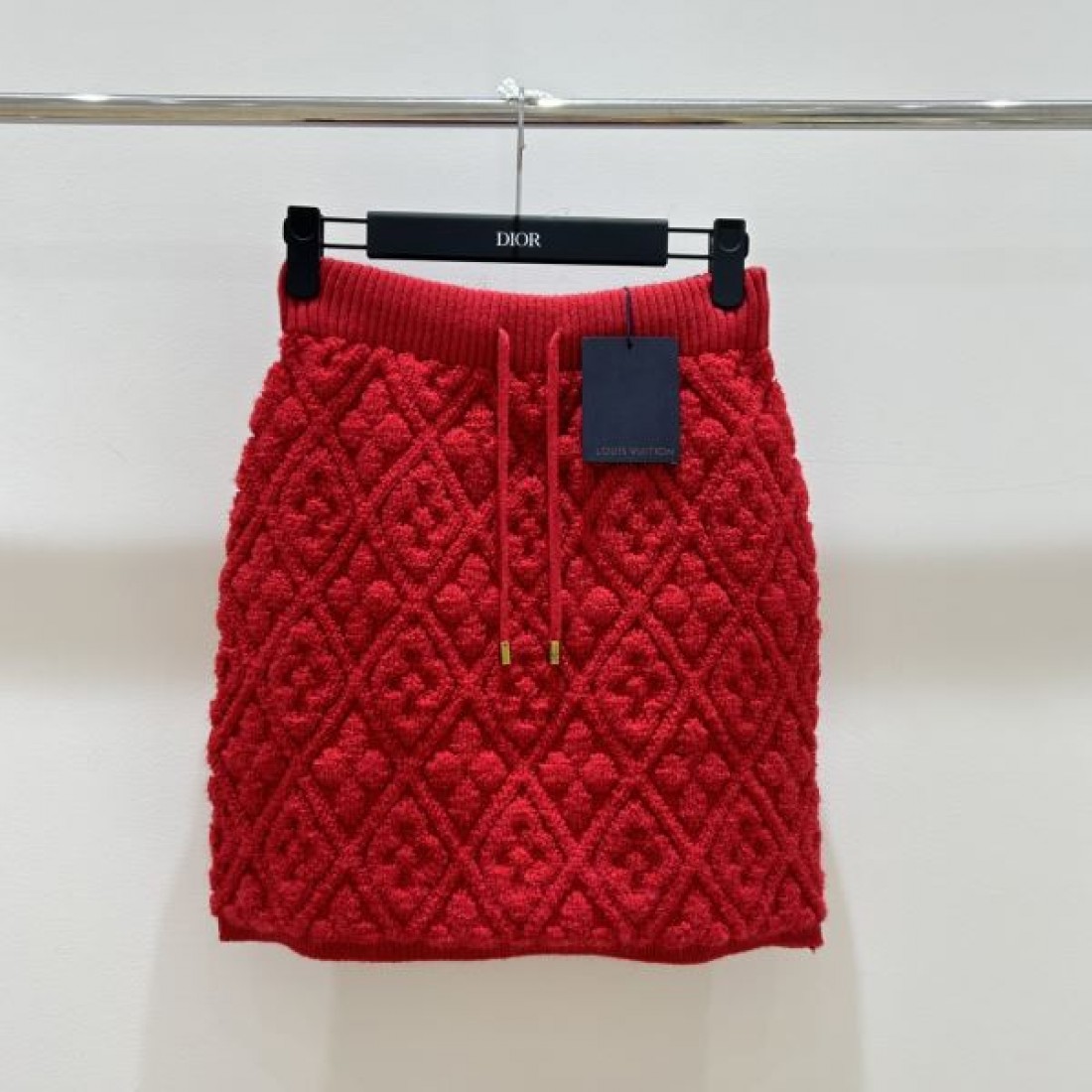 菱格子デザイン Aラインシルエット LOUIS VUITTON ルイヴィトン コピー キルティングミニスカート モードスタイル