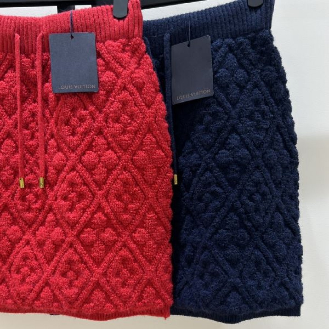 菱格子デザイン Aラインシルエット LOUIS VUITTON ルイヴィトン コピー キルティングミニスカート モードスタイル