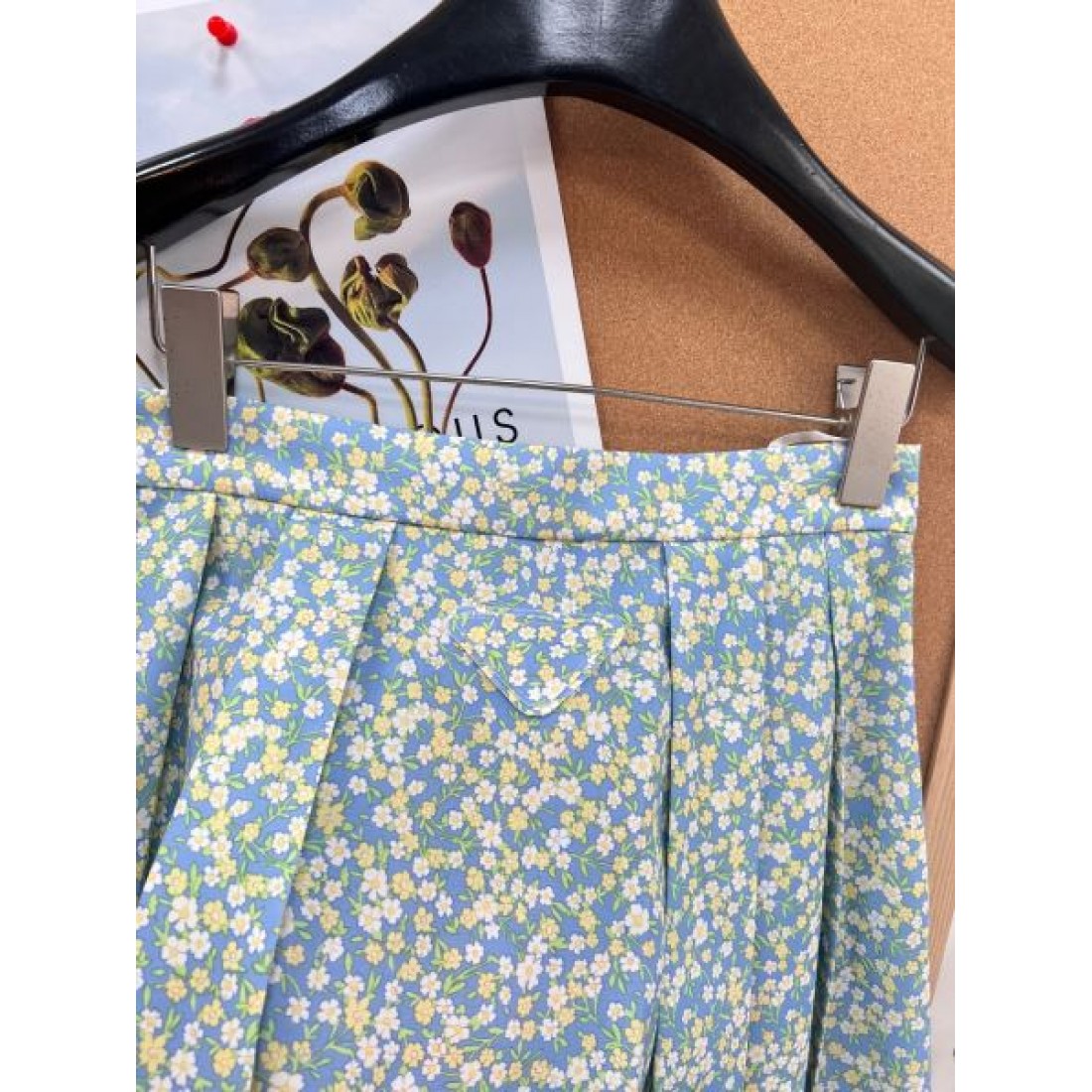 小花柄 セージブルー ハイウエスト PRADA プラダ コピー フレアスカート ミディ丈