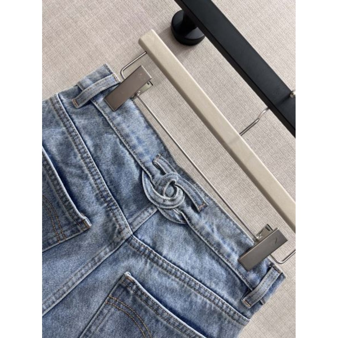 ミルキーホワイト クリーンシルエット CHANEL シャネル コピー レディース ショートパンツ 軽やかスタイル