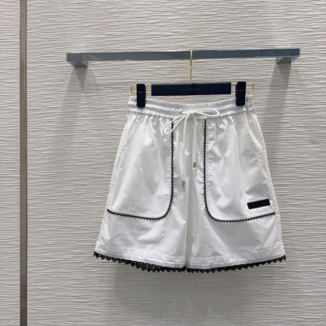 ドローストリング 立体ポケット LOUIS VUITTON ルイヴィトン コピー 配色デザインショートパンツ ミニマル仕様