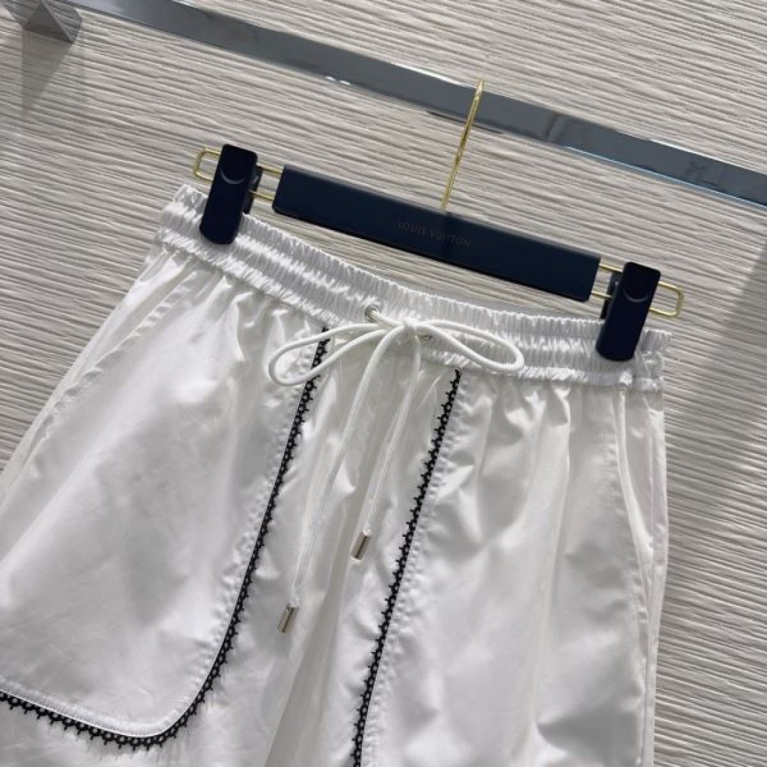 ドローストリング 立体ポケット LOUIS VUITTON ルイヴィトン コピー 配色デザインショートパンツ ミニマル仕様