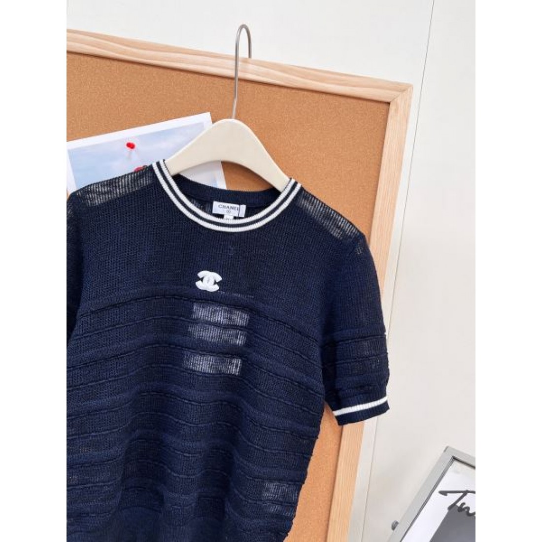 透かしラインが映える CHANEL シャネル コピー クルーネックニット ネイビー系 コンパクトシルエット